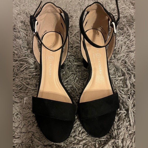 Chinese Laundry Heels - Picture 3 of 8